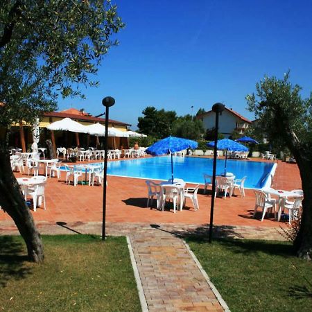 Residence Flora Paestum Esterno foto